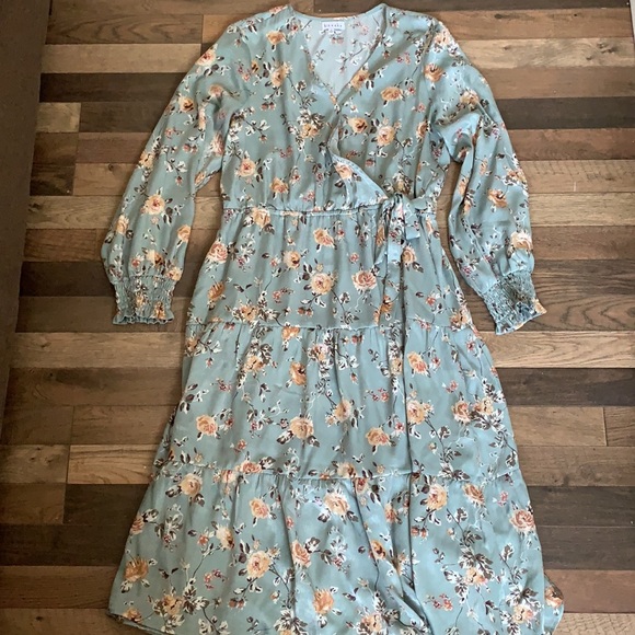 Kit + Sky Floral Print Midi Dress with Sleeves - Picture 5 of 5